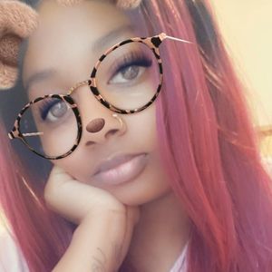 Meet your Posher, Lanice